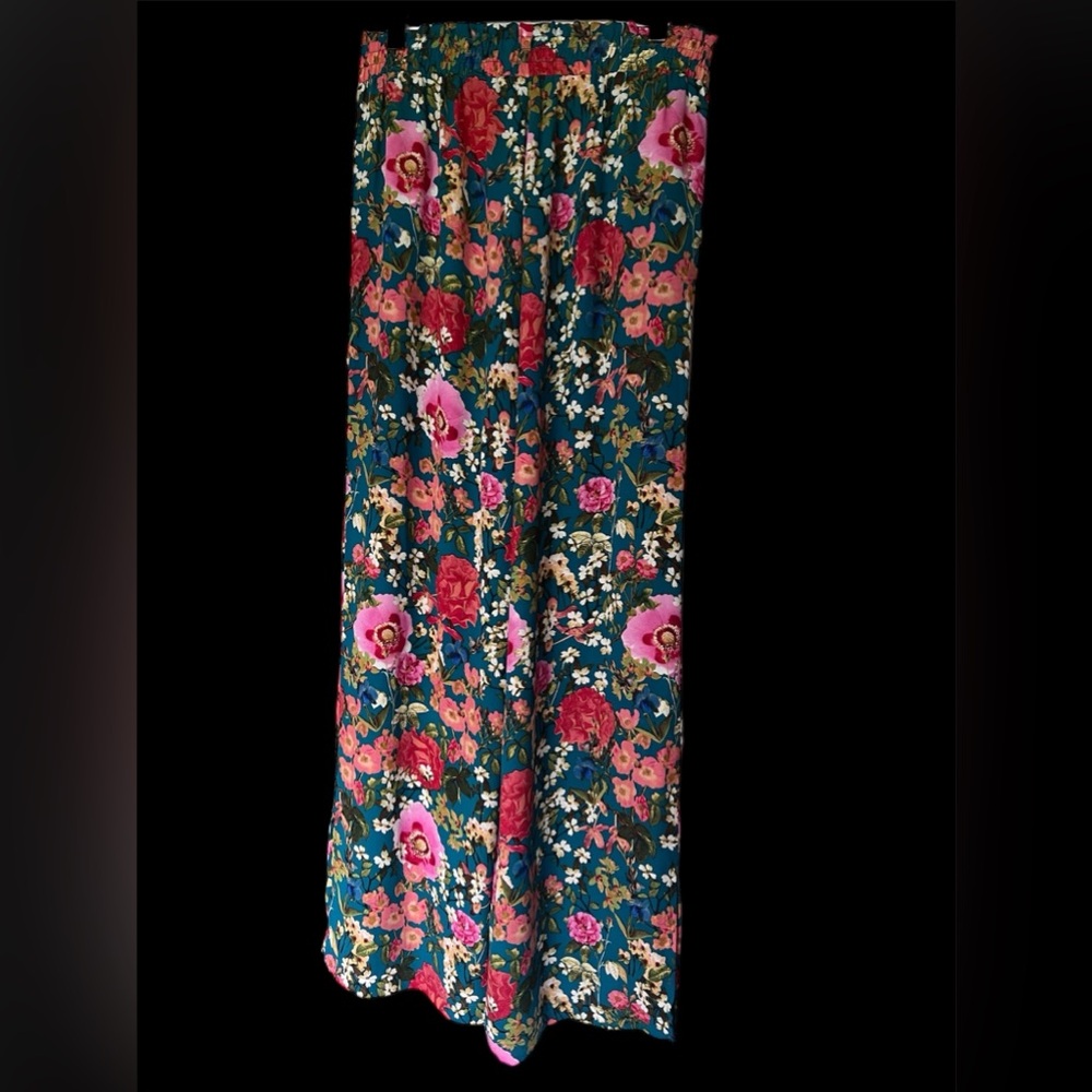 Floral flows boho type pants